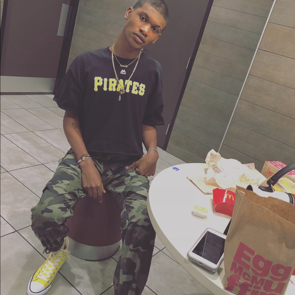 Meet your Posher, Tariq